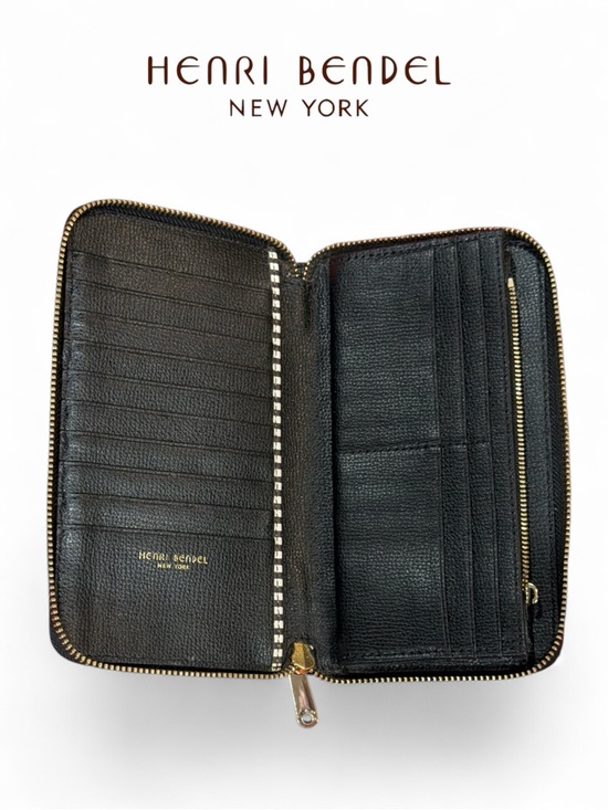 henri bendel | Bags | Henri Bendel Black Leather Zip  Henri Bendel Black Leather Zip‎ Continental Wallet with Striped Dust Bag